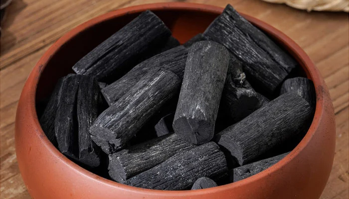 Natural wood lump charcoal